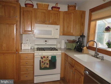 811 Drexel Ave, Delran, NJ 08075 - photo 7