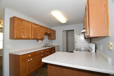 968 Wheatfield Ln, Churubusco, IN 46723 - photo 6