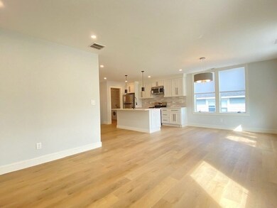 92 Walnut St unit 2, Watertown, MA 02472 - photo 3