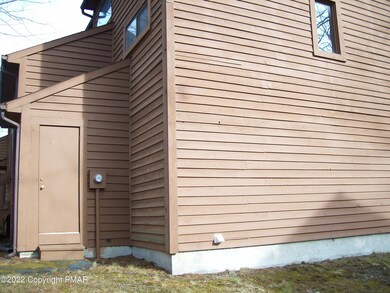 149 English Ct, Bushkill, PA 18324 - photo 2