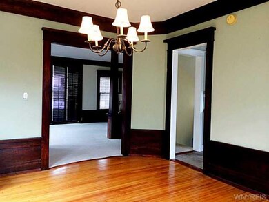 Dining Room 229 Starin, Buffalo, NY 14214