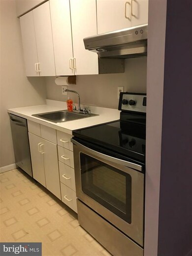 7 W Lee St, Baltimore, MD 21201 - photo 5