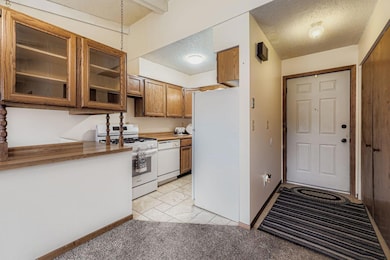 1330 4th St E, Saint Paul, MN 55106 - photo 6