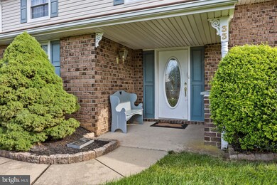 33 Braintree Common, Feasterville Trevose, PA 19053 - photo 3
