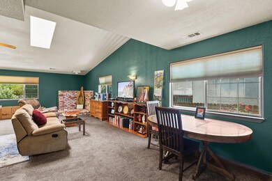 6749 Mullen Pkwy, Redding, CA 96001 - photo 4