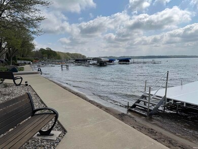 411 E Washington St unit 14, Culver, IN 46511 - photo 6