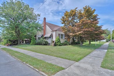 1932 E Greenleaf St, Allentown, PA 18109 - photo 2