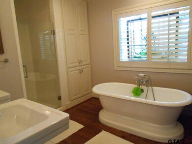 209 209 W 7th, Tyler, TX 75701 - photo 7