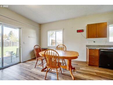 818 S Bridge St, Sheridan, OR 97378 - photo 7