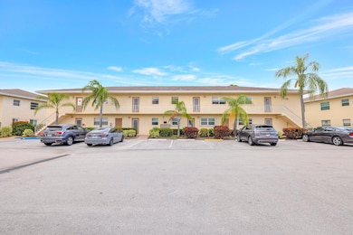 2950 SE Ocean Blvd unit 134-5, Stuart, FL 34996 - photo 3