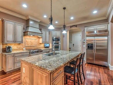 Huge Kitchen Island!