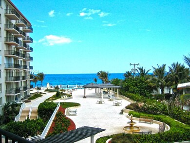 Huge pool deck