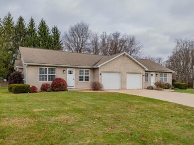 6030 Fairgrove St unit 6032, Kalamazoo, MI 49009 - photo 3