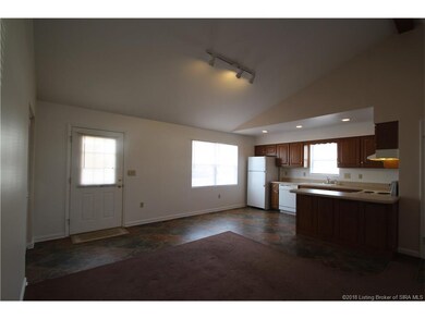 Kitchen/Side Entry