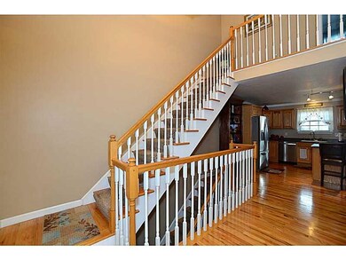Entry/Foyer.