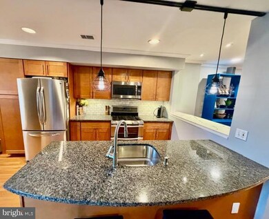 100 N 22nd St unit 106, Philadelphia, PA 19103 - photo 6