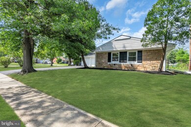 14 Evergreen Dr, Willingboro, NJ 08046 - photo 3