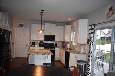 5851 Monocacy Dr, Bethlehem, PA 18017 - photo 4