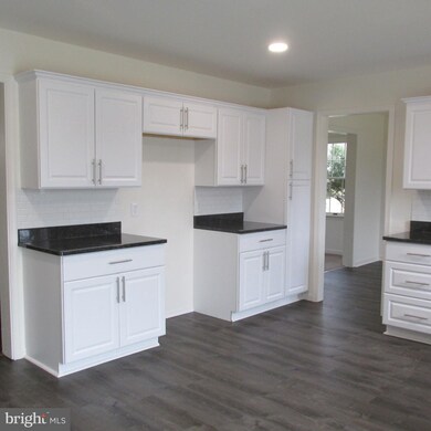 116 Goldfinch Ln, Honey Brook, PA 19344 - photo 6