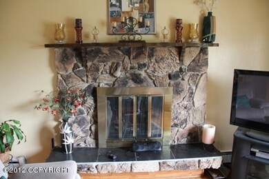 7421 Wade Cir, Anchorage, AK 99518 - photo 6