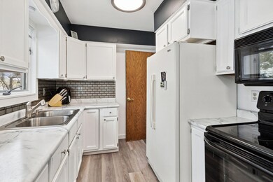 4722 Otsego St, Duluth, MN 55804 - photo 5