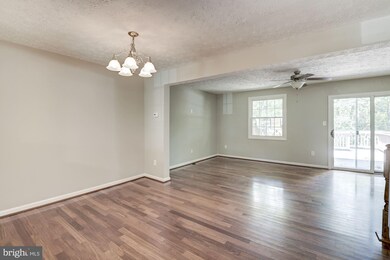 1008 Chestnut Haven Ct, Chestnut Hill Cove, MD 21226 - photo 2
