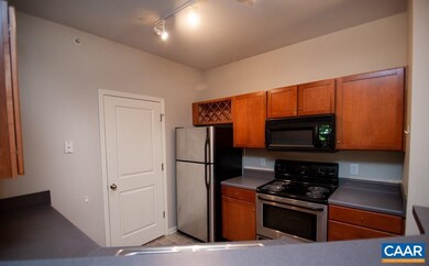 715 Walker Square unit 2D, Charlottesville, VA 22903 - photo 4