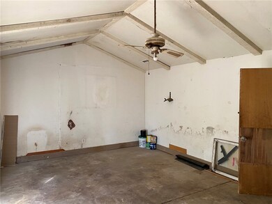 5353 Cedar Dr, Colcord, OK 74338 - photo 6