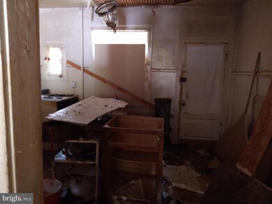 2866 W Mulberry St, Baltimore, MD 21223 - photo 5