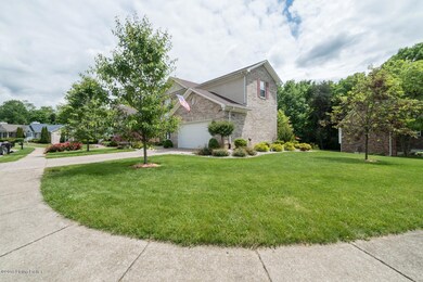 7500 Astrid Way, Louisville, KY 40228 - photo 4