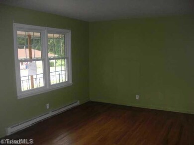 709 Willow St, Reidsville, NC 27320 - photo 2