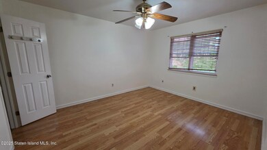 31 Franklin Ln unit A, Staten Island, NY 10306 - photo 6