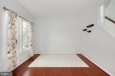 42241 St Huberts Place, Chantilly, VA 20152 - photo 5