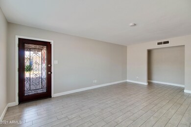 315 E Pebble Beach Dr, Tempe, AZ 85282 - photo 4
