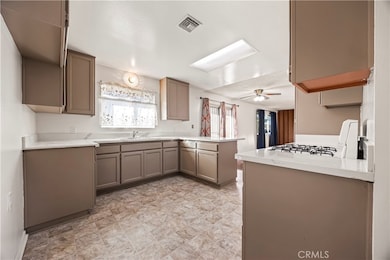 2520 14th St, Riverside, CA 92507 - photo 5