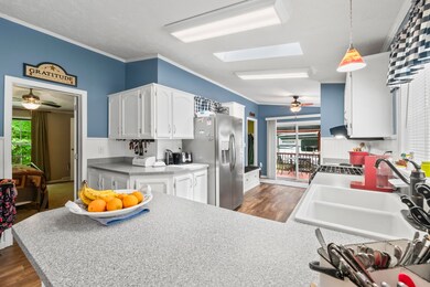 Kitchen 4