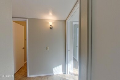 35 W Concorda Dr Tempe AZ-print-006-025-