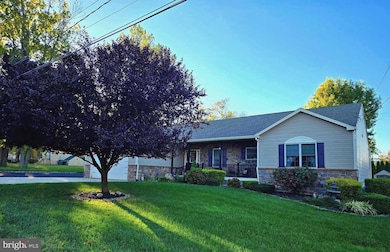 1700 Colonial Dr, Feasterville Trevose, PA 19053 - photo 5