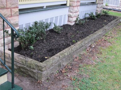 Large planter