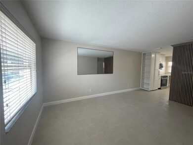 1757 Hillview St unit 5, Sarasota, FL 34239 - photo 4