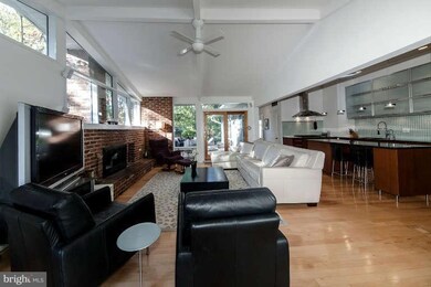 7526 Elba Rd, Alexandria, VA 22306 - photo 3