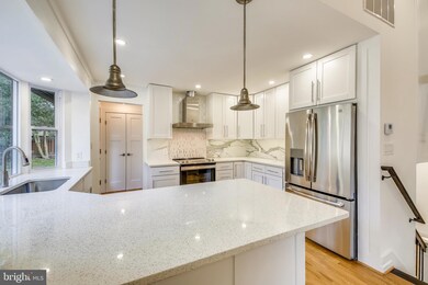 11411 Soward Dr, Kensington, MD 20895 - photo 2