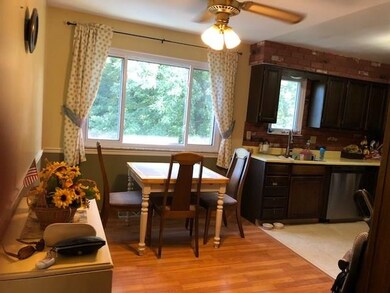 Dining Room/Kitchen Combo!