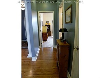 613 Parkstone Dr, Fraziers Bottom, WV 25082 - photo 7