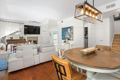 8619 Via Mallorca unit C, La Jolla, CA 92037 - photo 5