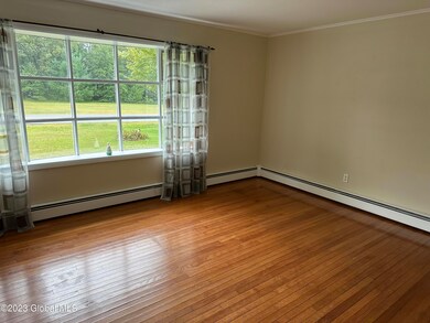 168 Jones Rd, Saratoga Springs, NY 12866 - photo 3