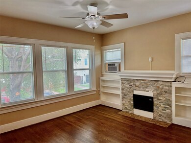 605 W Saulnier St unit 4, Houston, TX 77019 - photo 3