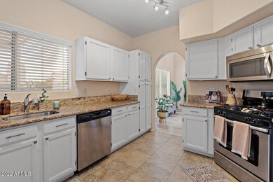 13510 N 103rd Kitchen