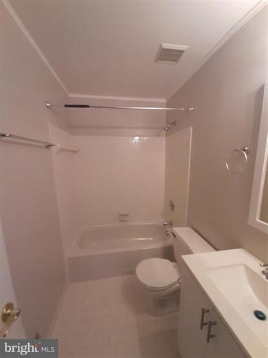 8018 Upperfield Ct, Owings Mills, MD 21117 - photo 7