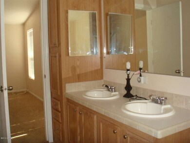 Master Vanity